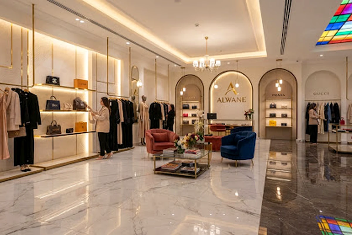 أكثر من 170 متجرًا
